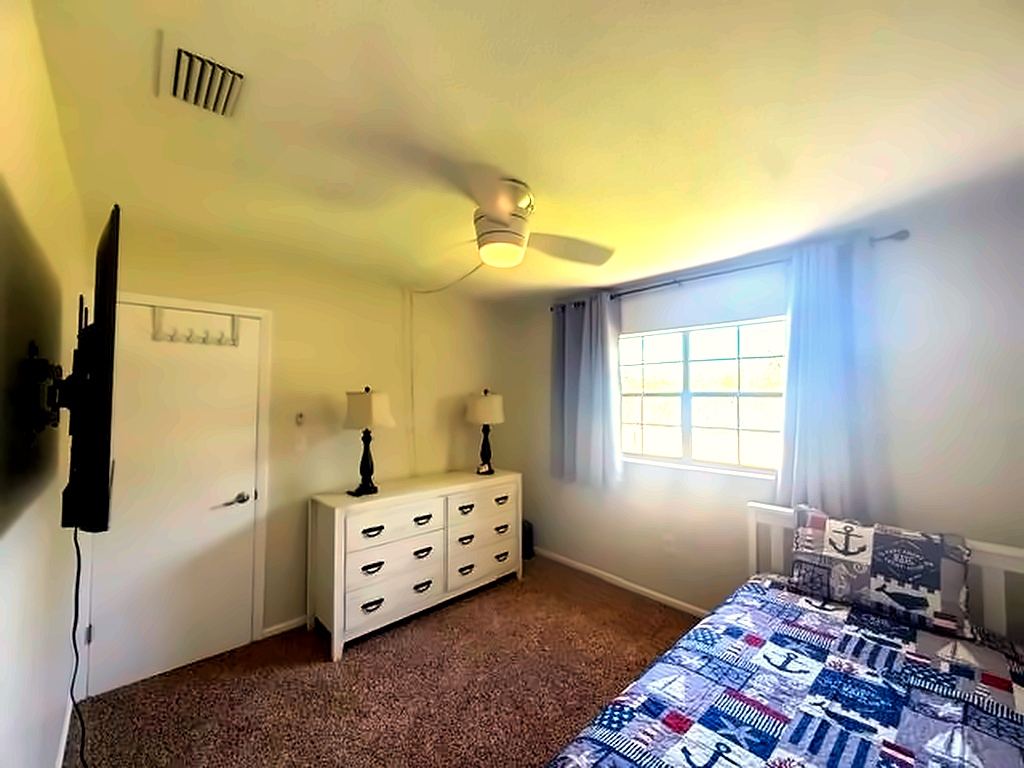 Second bedroom